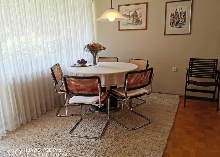 Center, Trnovski Pristan *